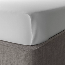 Indlæs billede til gallerivisning Slidstærkt glat lagen i polyester/bomuld – nemt at vedligeholde